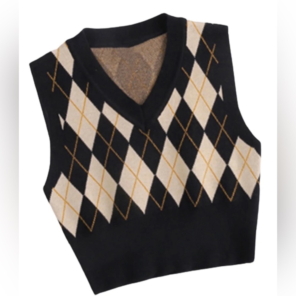 Cropped checkered sweater